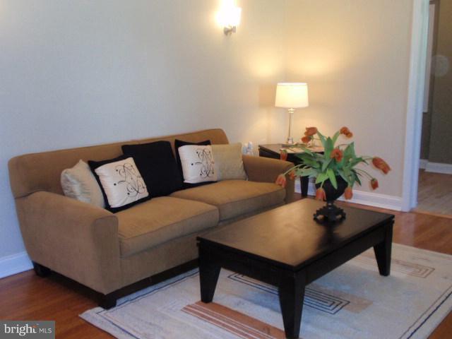 2001 Brighton Road Hyattsville, MD 20782 - Photo 15 of 20 Living Room