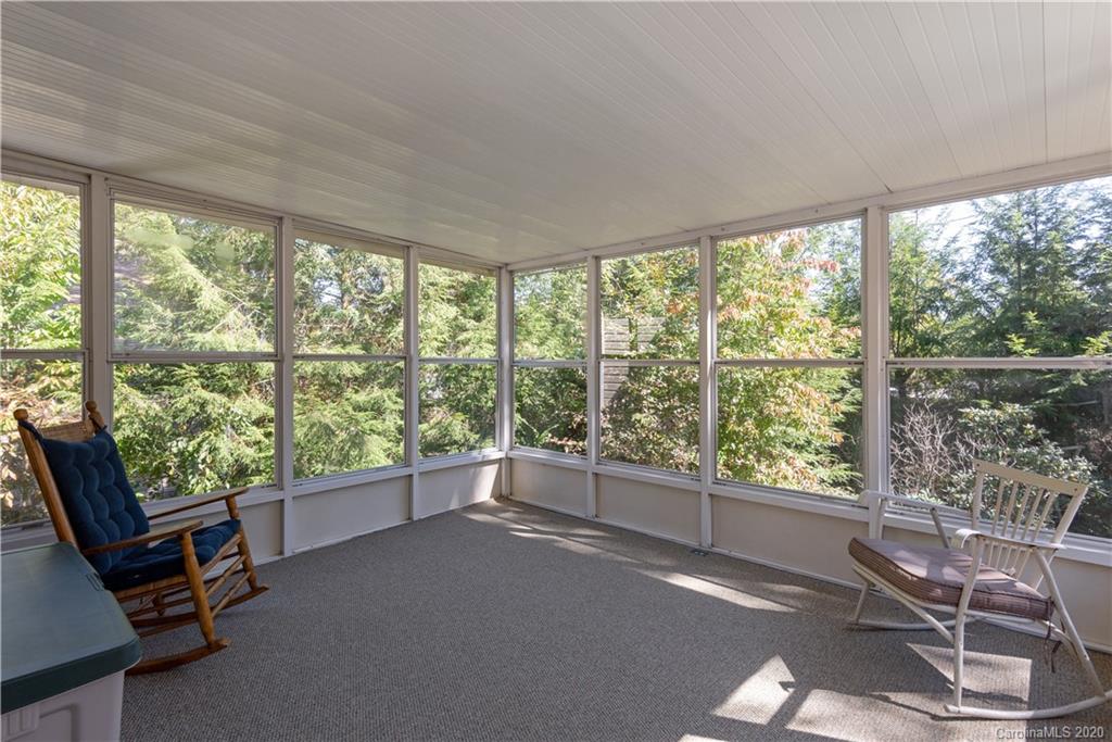 541 Pineland Road Hendersonville, NC 28792 - Photo 8 of 20 Gallery Image 8