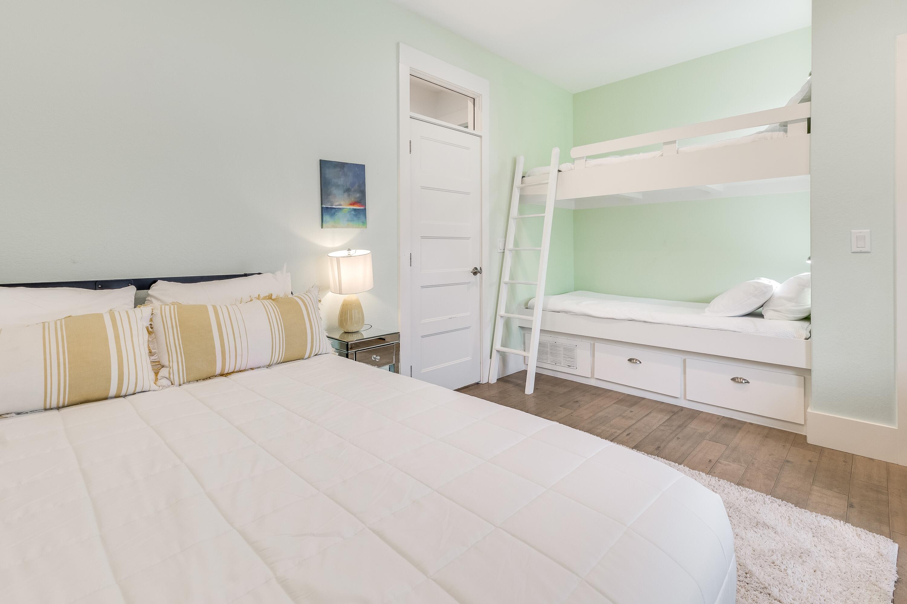 75 Barcelona Avenue Santa Rosa Beach, FL 32459 - Photo 25 of 41 a bedroom with a large bed and a window