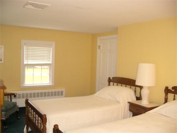 134 Ipswich Road Topsfield, MA 01983 - Photo 13 of 26 Gallery Image 13