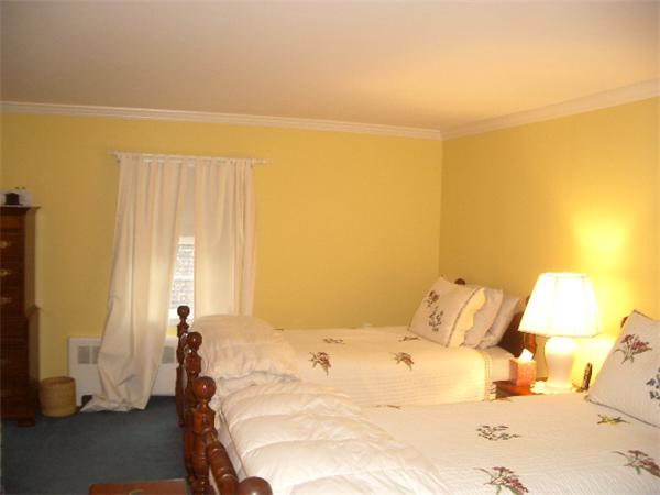 134 Ipswich Road Topsfield, MA 01983 - Photo 15 of 26 Gallery Image 15