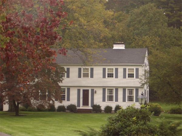 134 Ipswich Road Topsfield, MA 01983 - Photo 2 of 26 Gallery Image 2