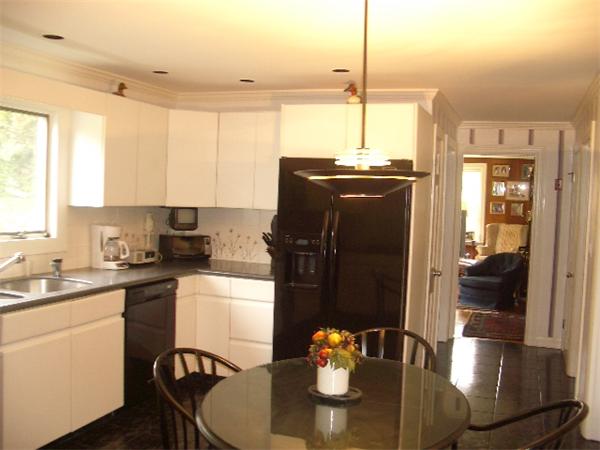 134 Ipswich Road Topsfield, MA 01983 - Photo 3 of 26 Gallery Image 3