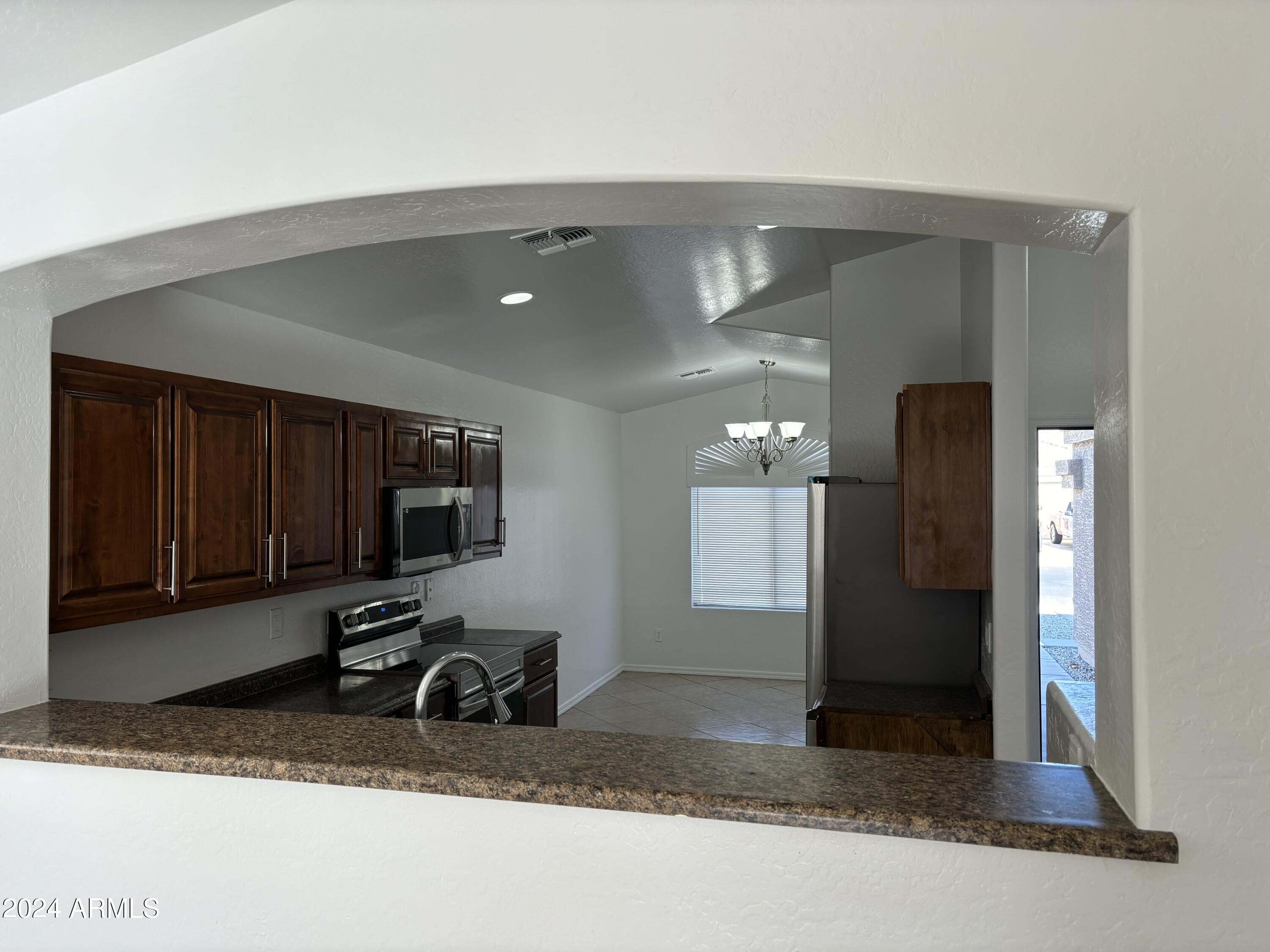 8625 West Payson Road Tolleson, AZ 85353 - Photo 3 of 13 IMG_1012