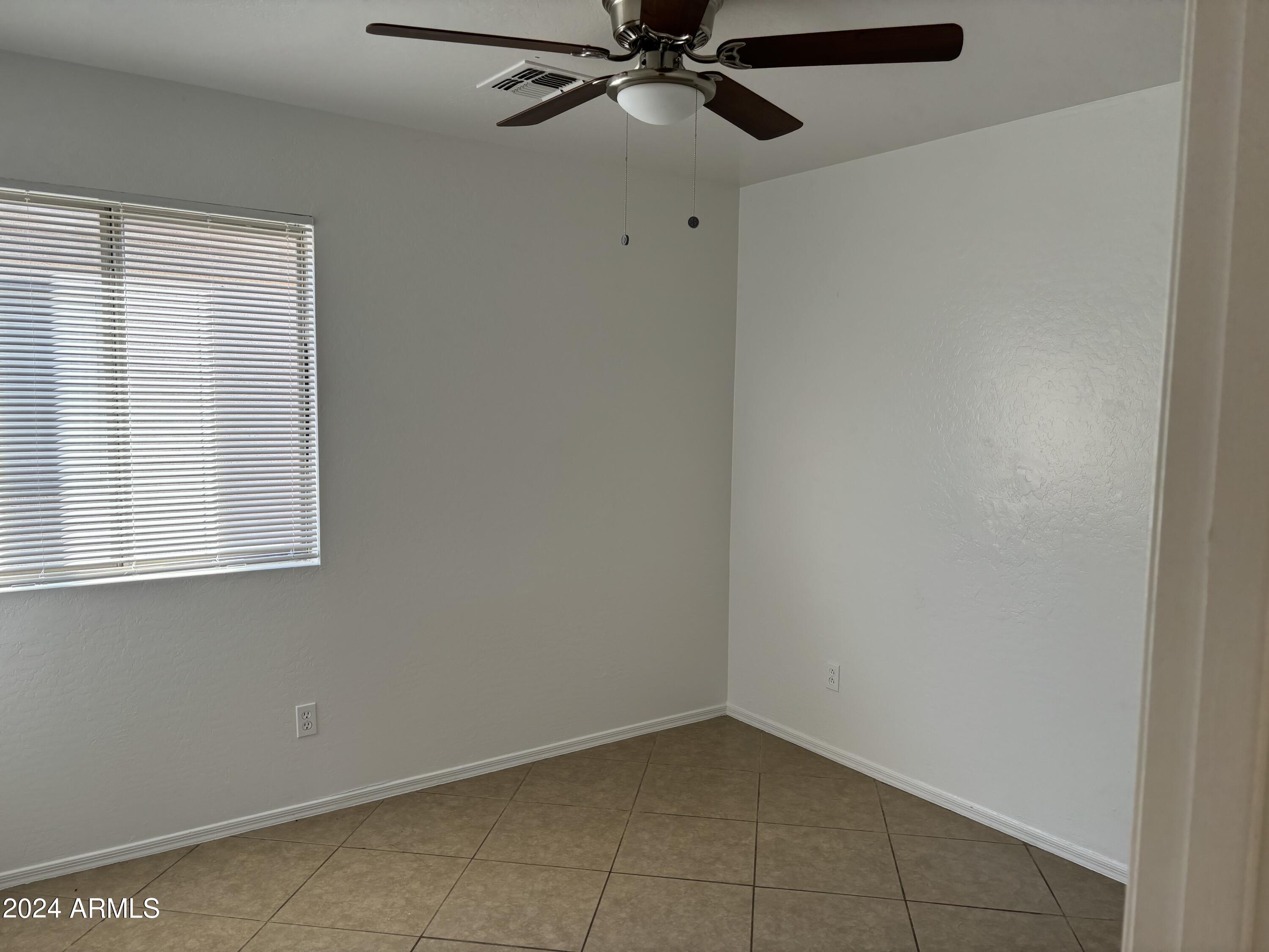 8625 West Payson Road Tolleson, AZ 85353 - Photo 9 of 13 IMG_1019