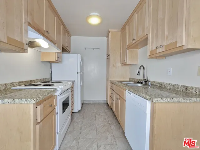 $2,650 | 1538 11th Street, Unit 4, Santa Monica, CA 90401