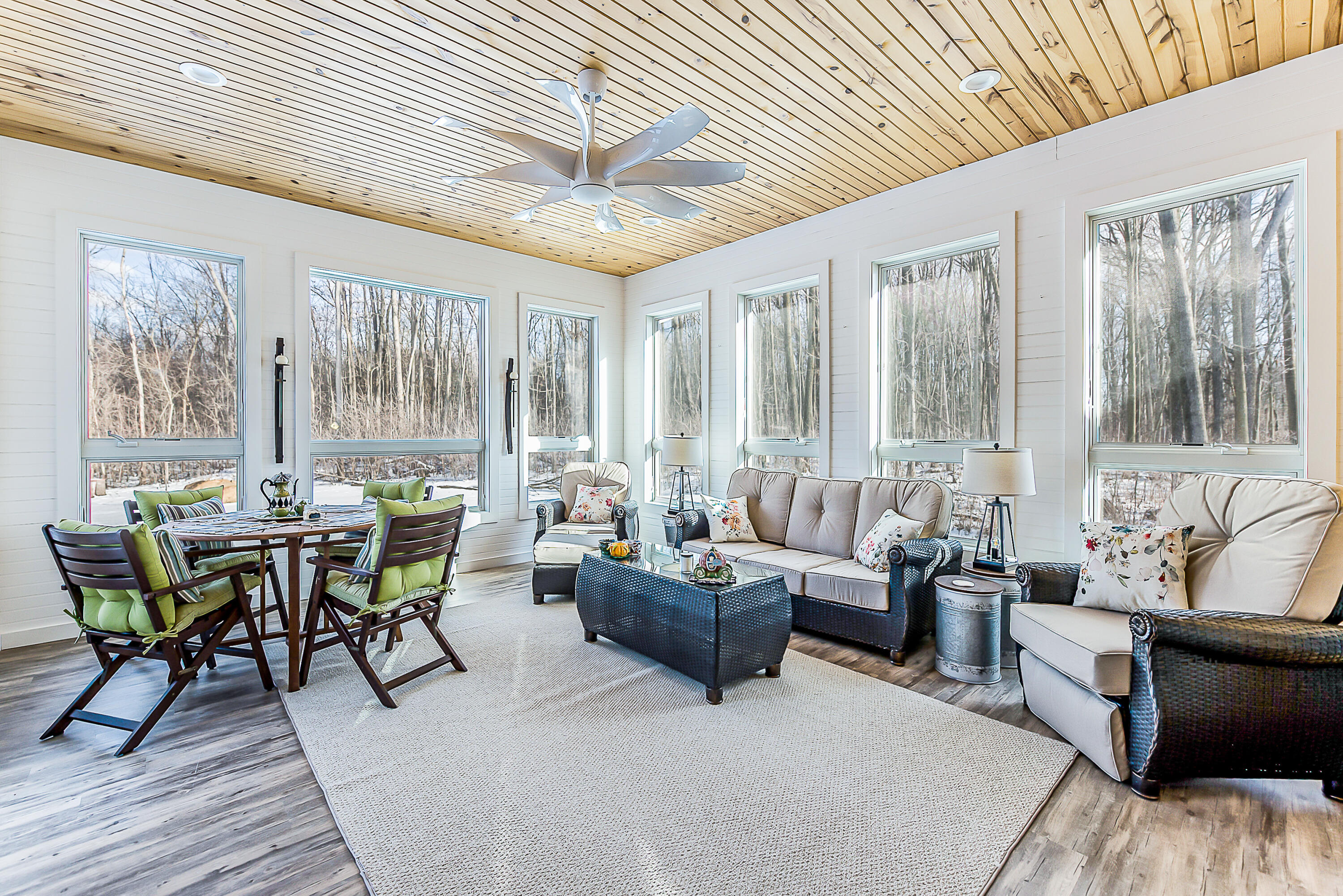 1267 Knight Road Ann Arbor, MI 48103 - Photo 28 of 87 25 sunroom