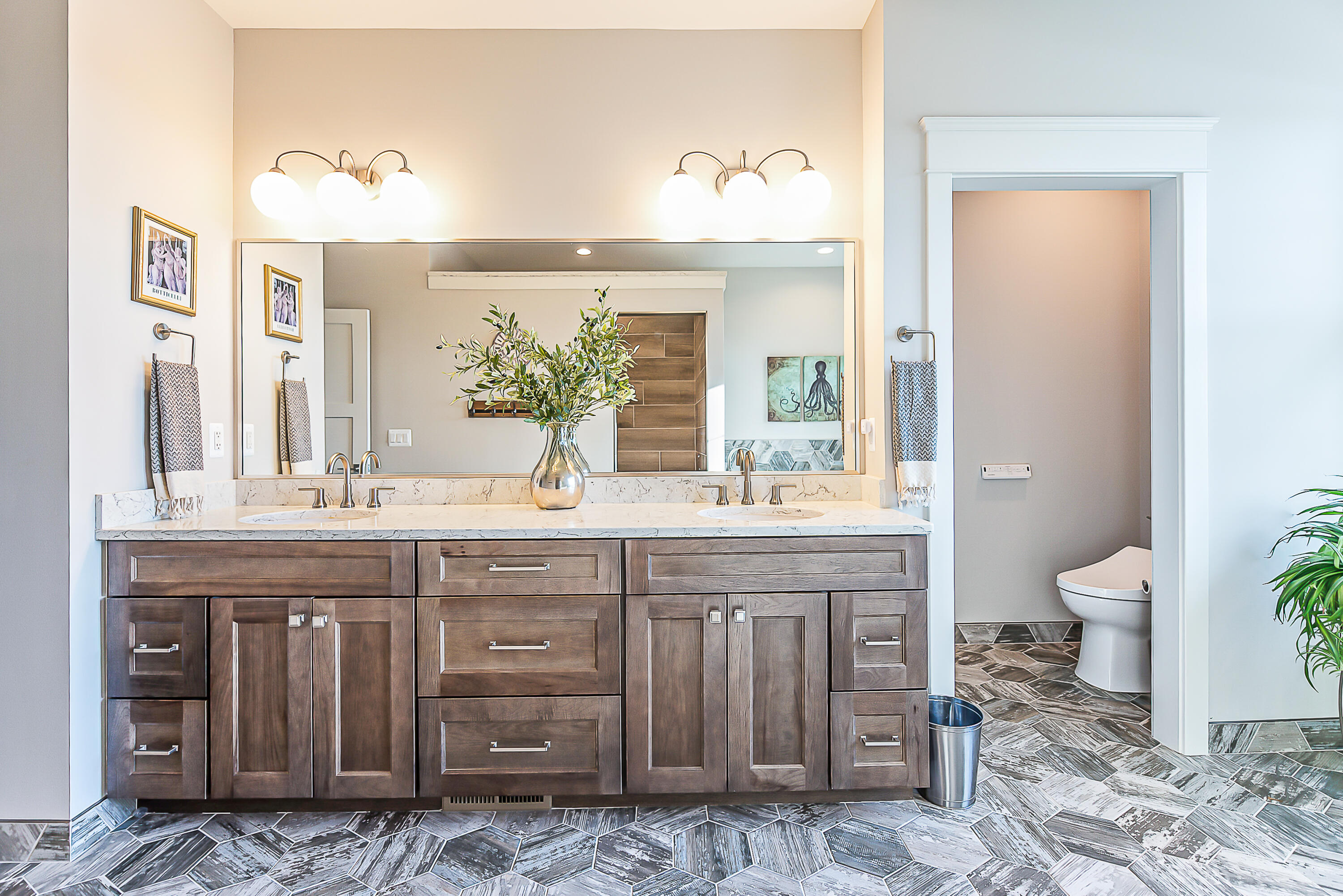 1267 Knight Road Ann Arbor, MI 48103 - Photo 37 of 87 32 primary bath