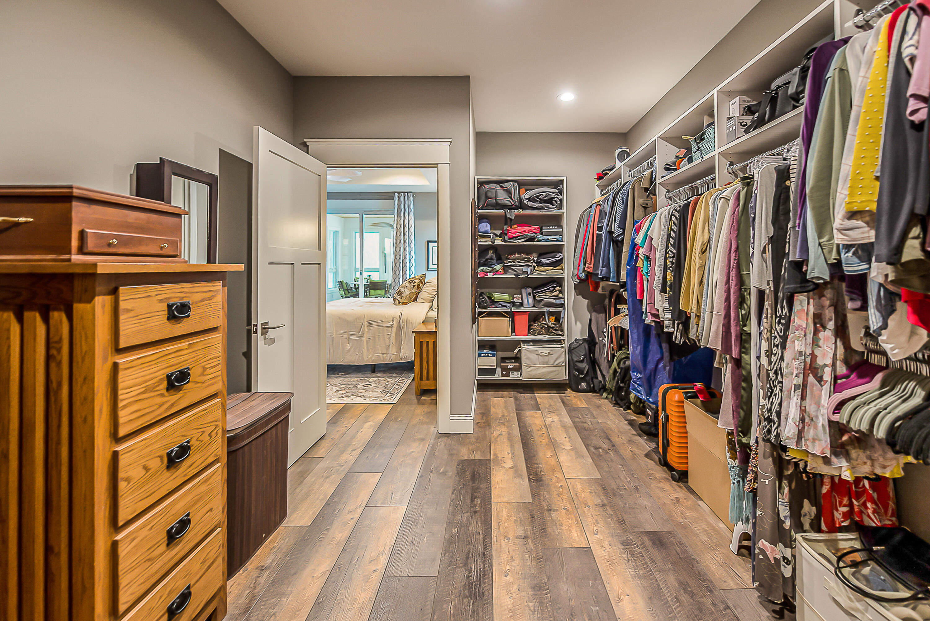 1267 Knight Road Ann Arbor, MI 48103 - Photo 42 of 87 37 primary closet