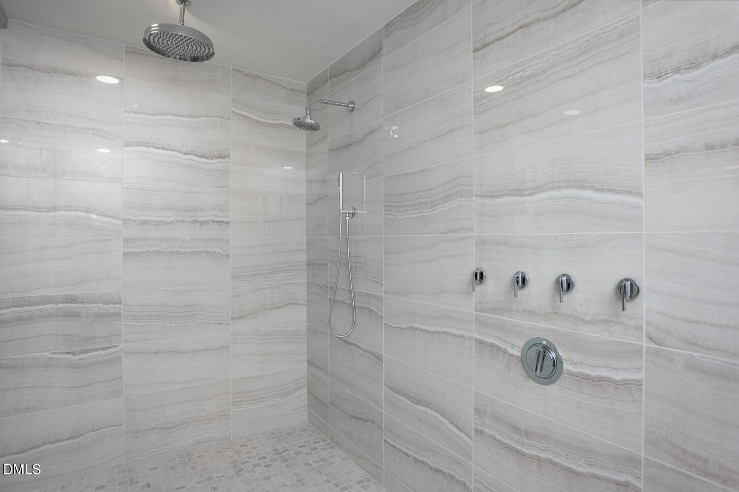 115 Morris Street, Unit 2701 Durham, NC 27701 - Photo 44 of 99 a bathroom with a shower