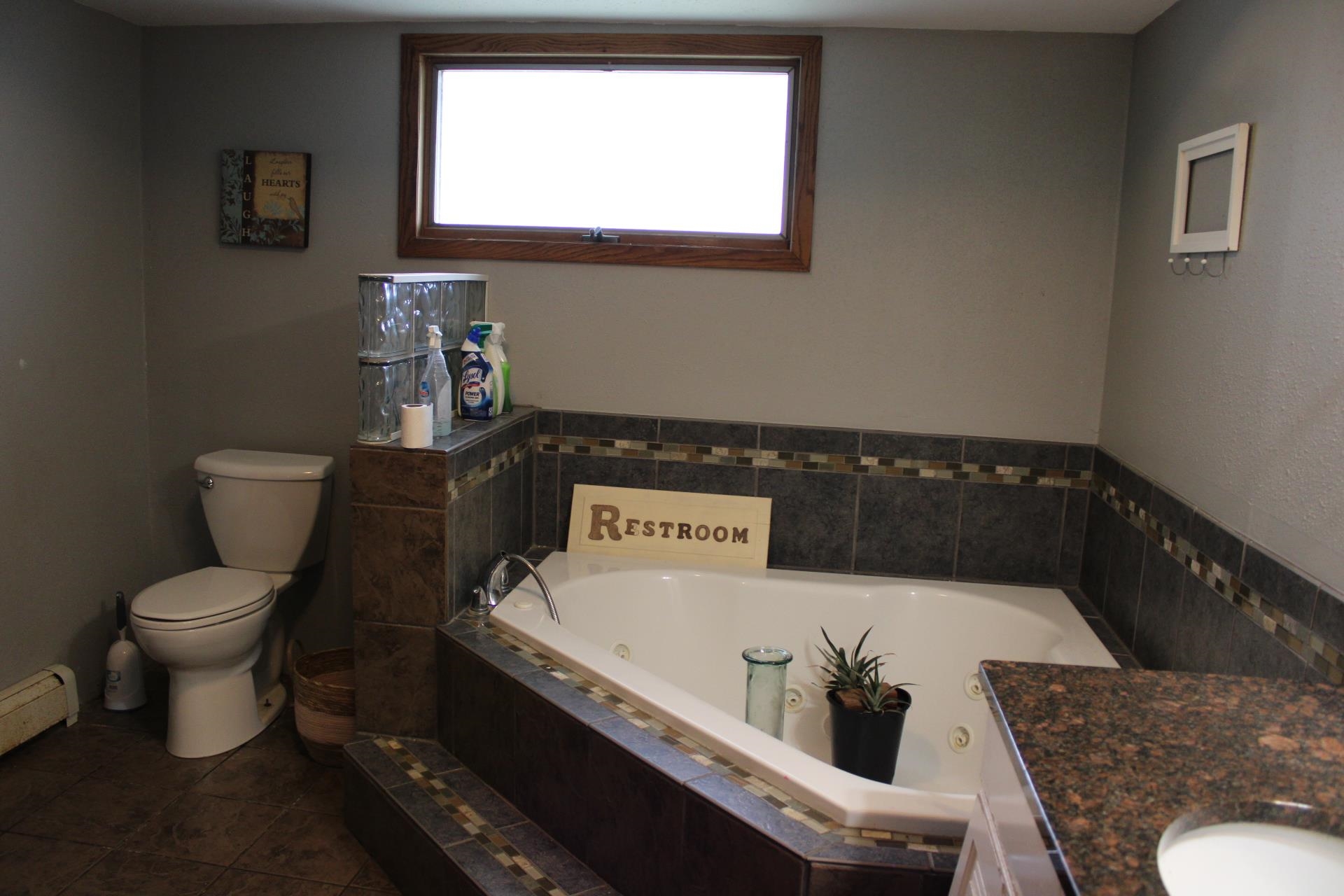 212 Highview Avenue Shawano, WI 54166 - Photo 6 of 21
