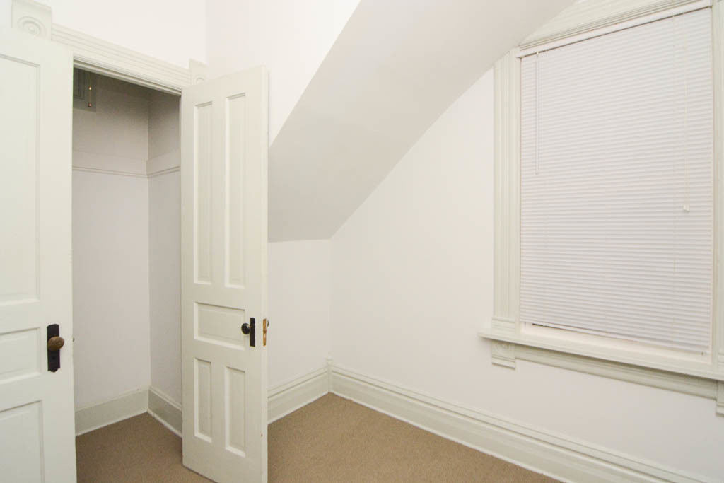 3224 North Racine Avenue, Unit 1 Chicago, IL 60657 - Photo 10 of 20 Gallery Image 10