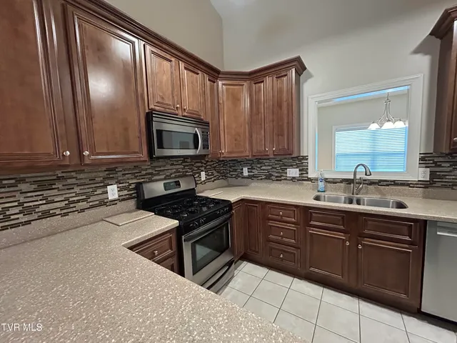 $329,900 | 123 Southridge Drive, Unit 123, Greeneville, TN 37743