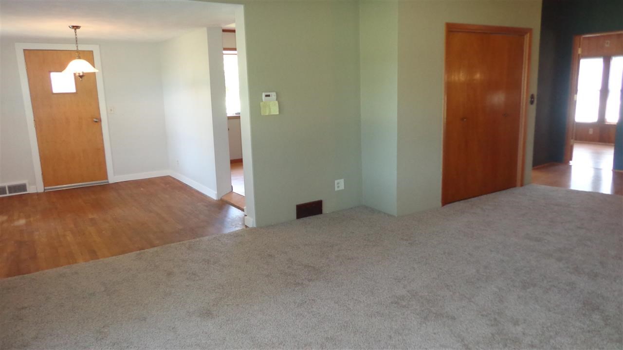 6805 Cordova Road Erie, IL 61250 - Photo 3 of 24