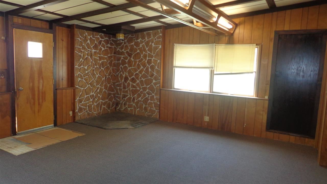 6805 Cordova Road Erie, IL 61250 - Photo 5 of 24