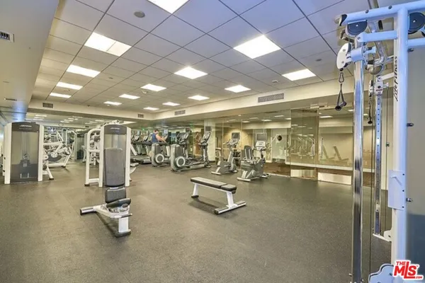 $3,300 | 3223 West 6th Street, Unit 511, Los Angeles, CA 90020