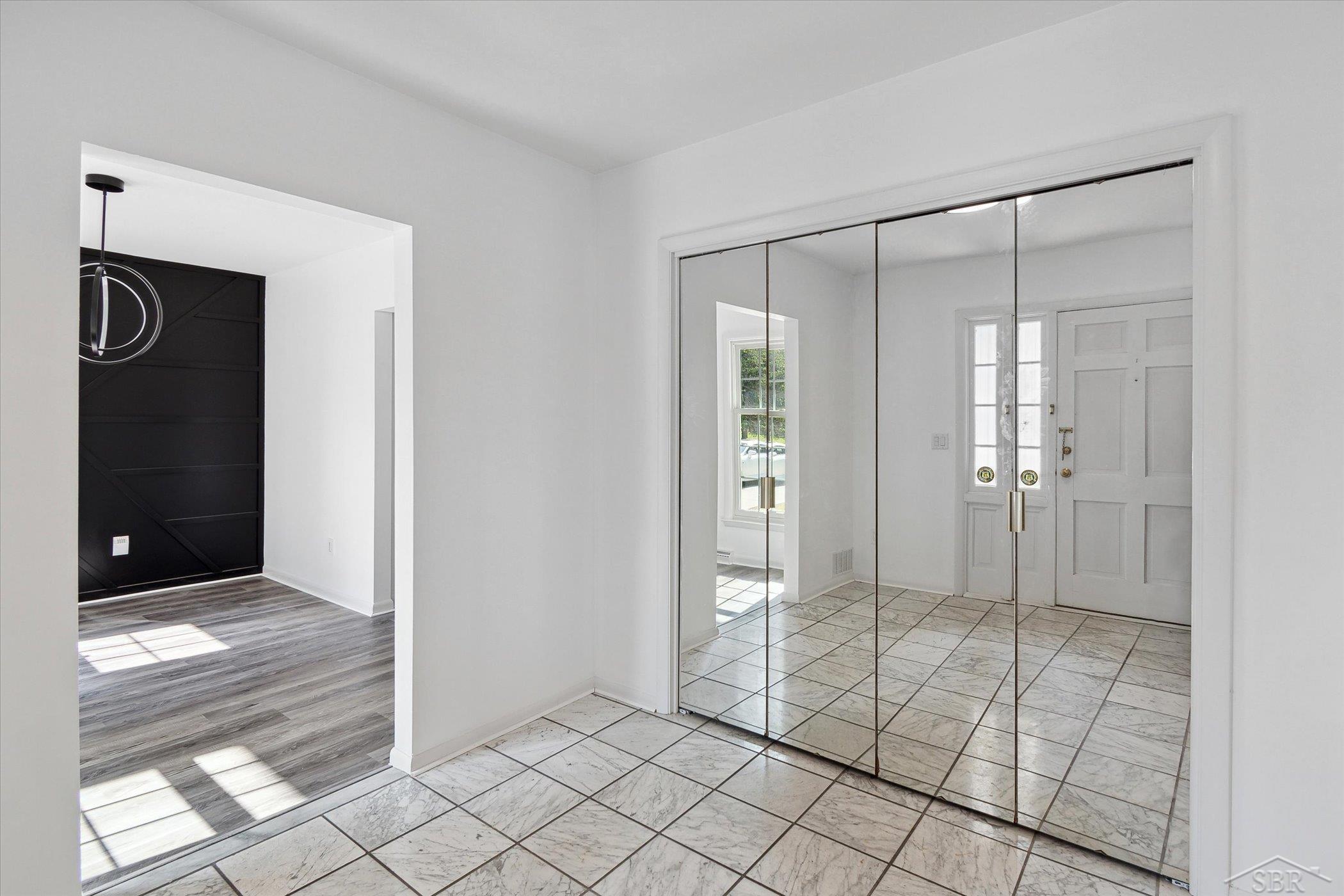 1705 Hemmeter Road Saginaw, MI 48638 - Photo 7 of 60 50128288-6.JPG