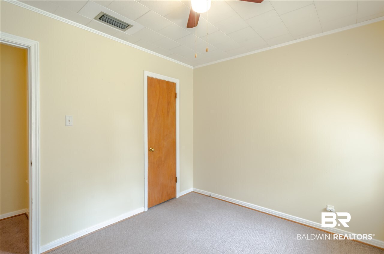 309 South Hummingbird Drive Satsuma, AL 36572 - Photo 14 of 29