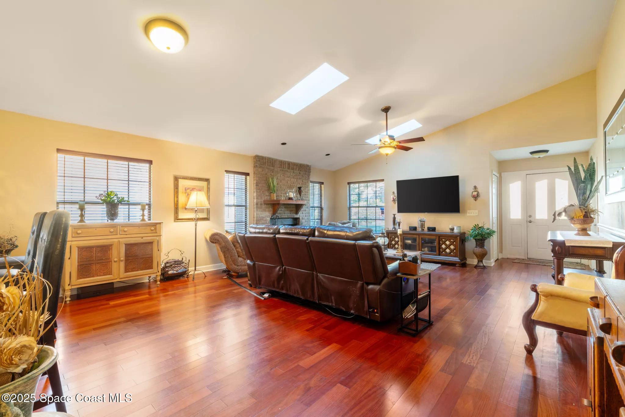 3984 High Pine Road Jacksonville, FL 32225 - Photo 8 of 43 f94a7efb-fd6e-42bb-b2e1-565d854e638c