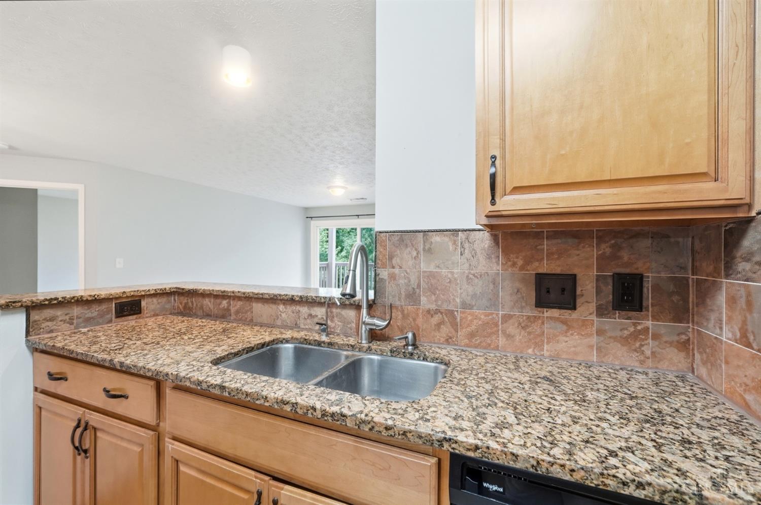 7370 Ridgepoint Drive, Unit 6 Cincinnati, OH 45230 - Photo 9 of 31