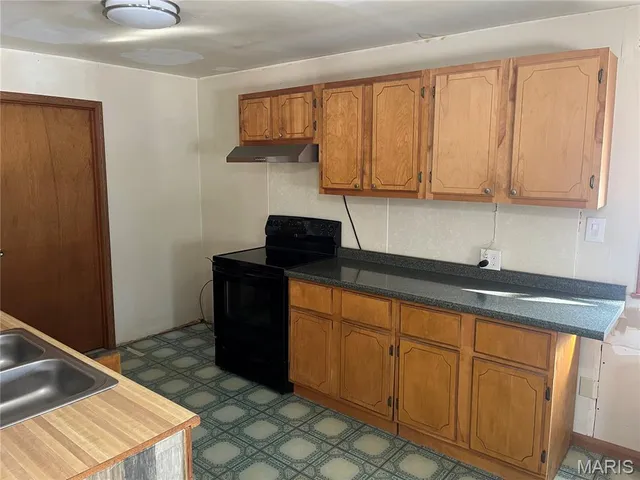 $270,000 | 4412 North Virginia Mines Road, St. Clair, MO 63077