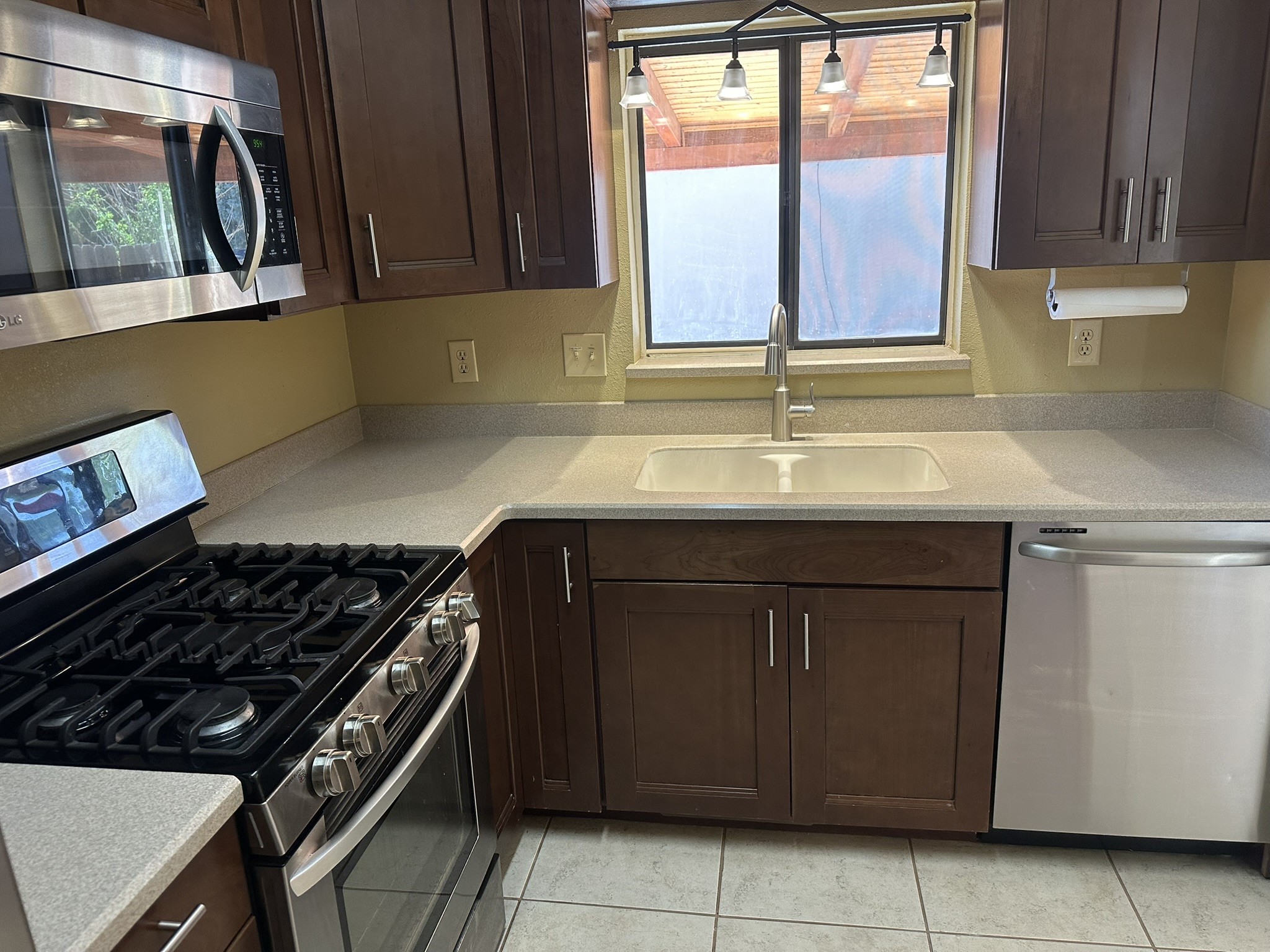 340 Ridgecrest Avenue White Rock, NM 87547 - Photo 17 of 32