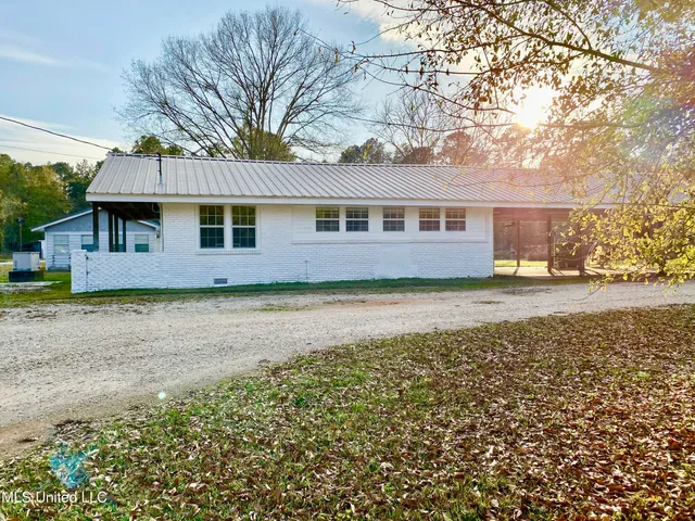 $300,000 | 2498 Highway 43 South, Picayune, MS 39466