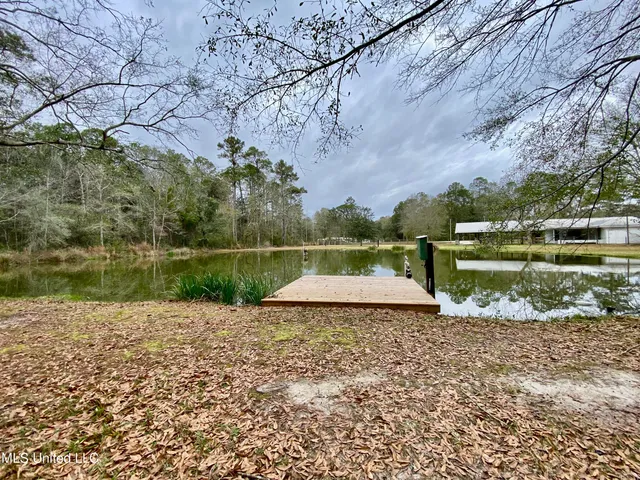 $300,000 | 2498 Highway 43 South, Picayune, MS 39466