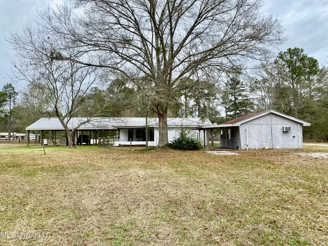 $300,000 | 2498 Highway 43 South, Picayune, MS 39466