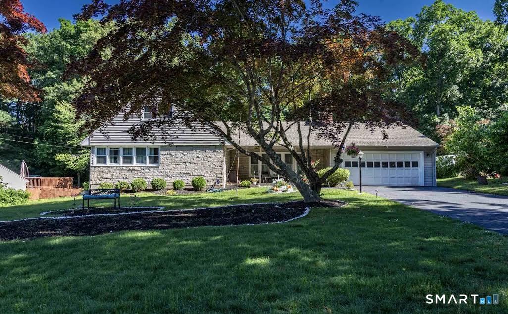 74 Dino Road Bristol, CT 06010 - Photo 2 of 40