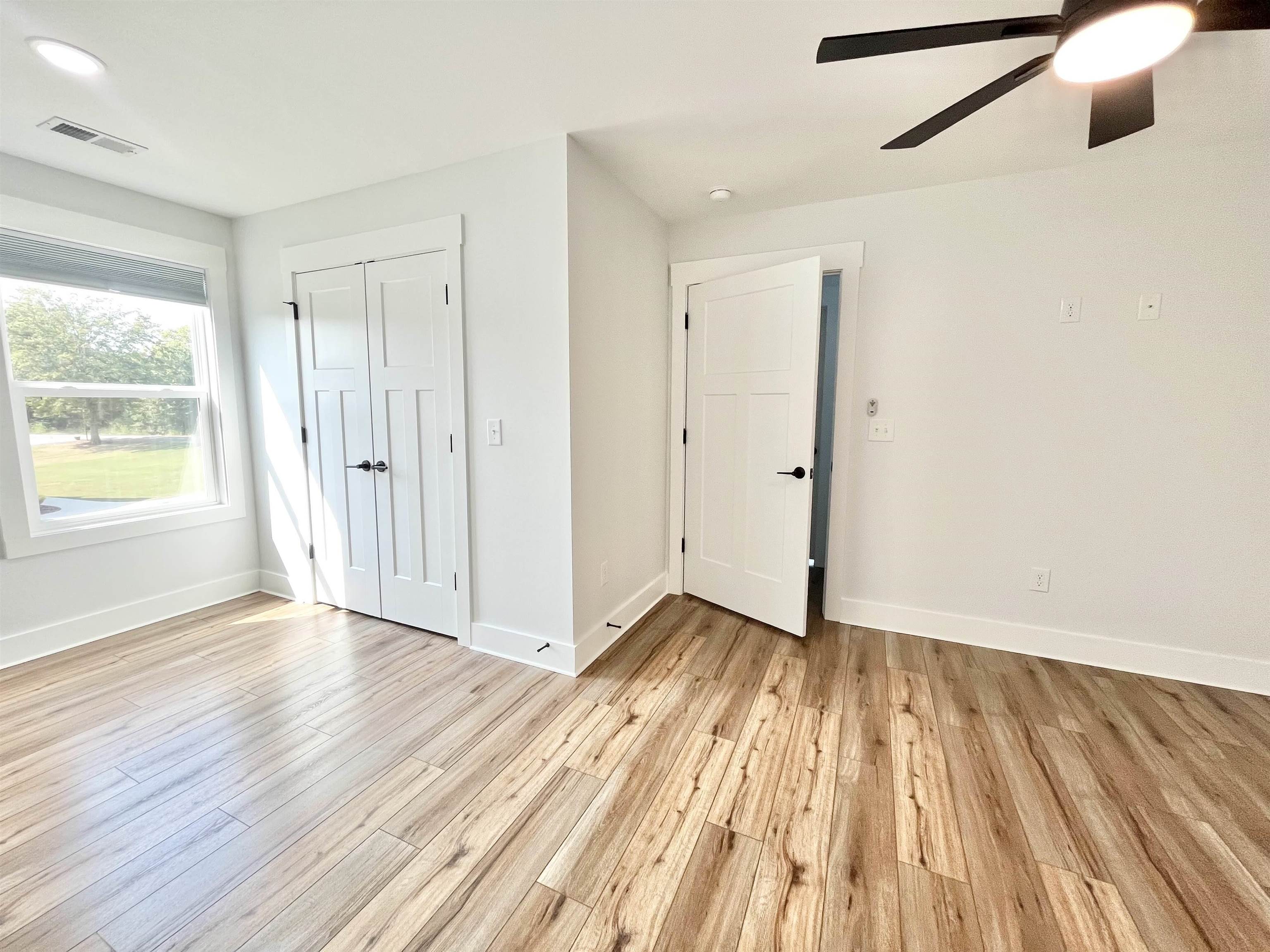 208 Barnett Road Campobello, SC 29322 - Photo 22 of 38