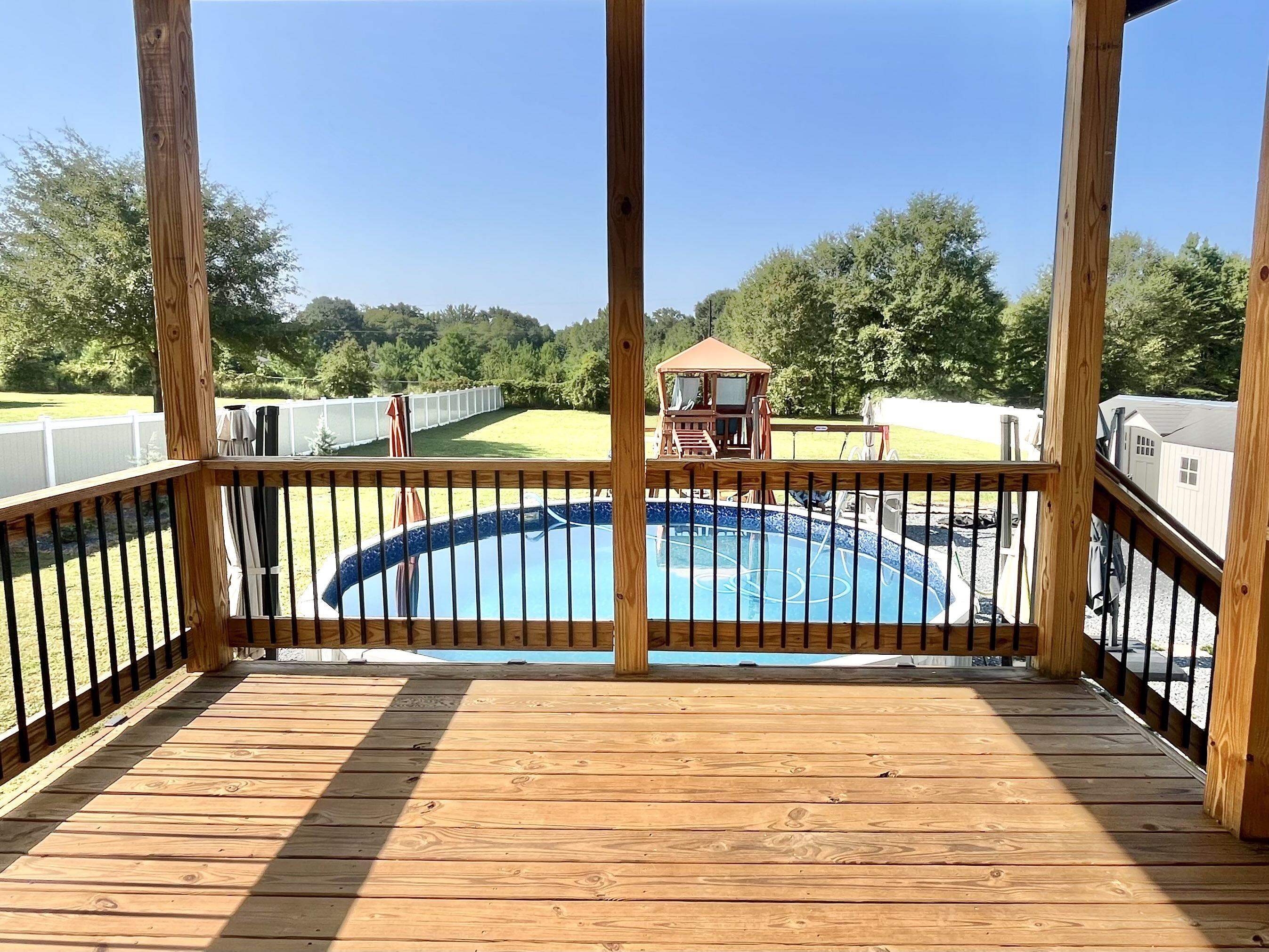 208 Barnett Road Campobello, SC 29322 - Photo 31 of 38