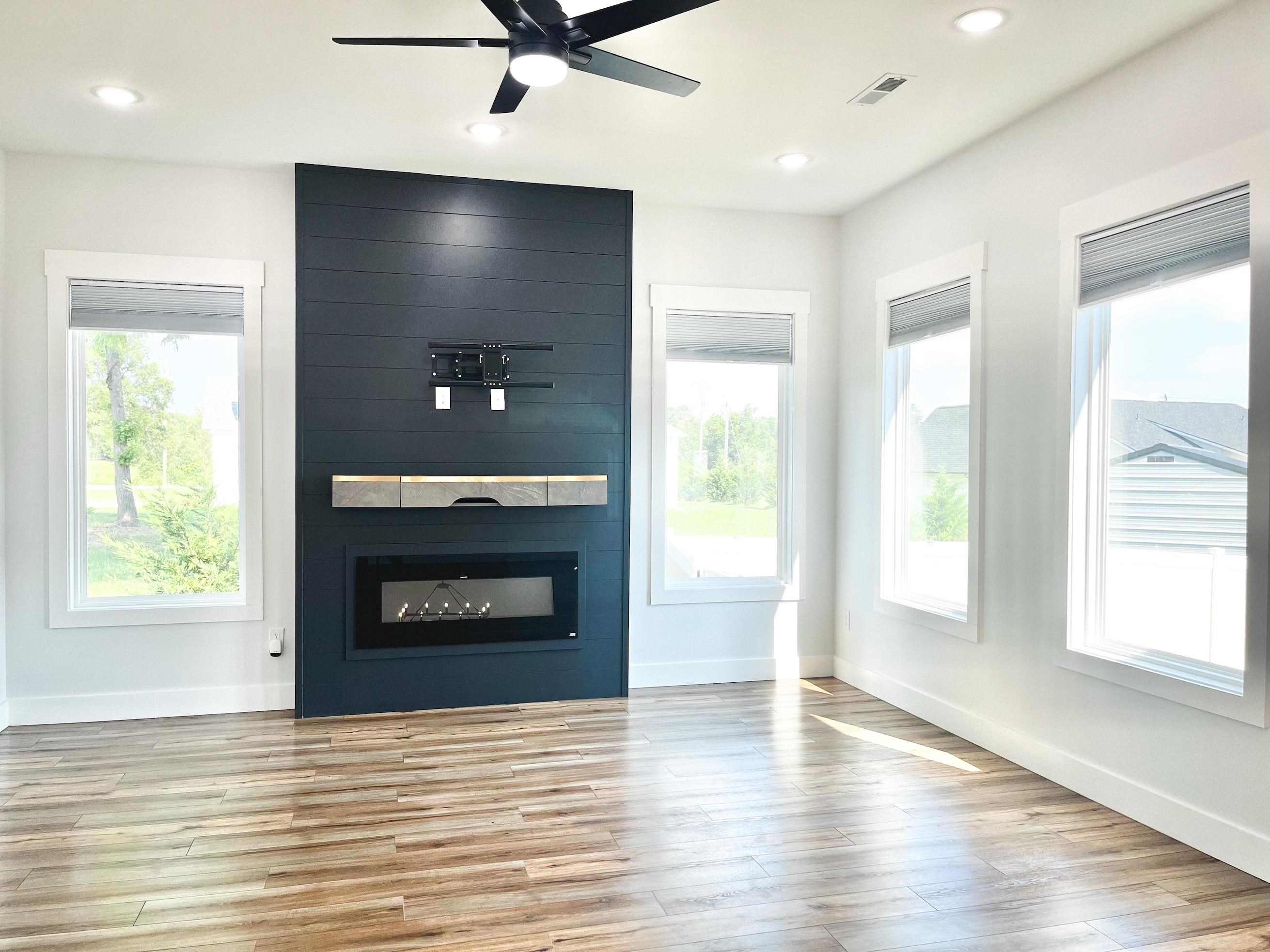 208 Barnett Road Campobello, SC 29322 - Photo 5 of 38