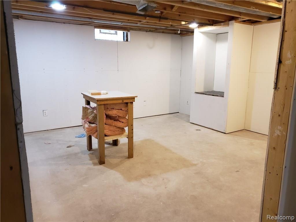 3051 York Road Rochester Hills, MI 48309 - Photo 12 of 18