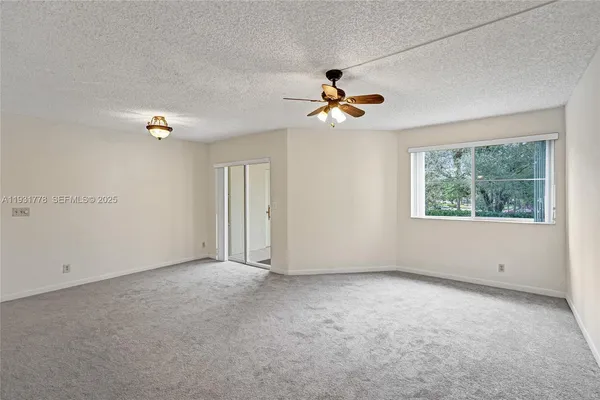 $1,650 | 9901 Westview Drive, Unit 325, Coral Springs, FL 33076