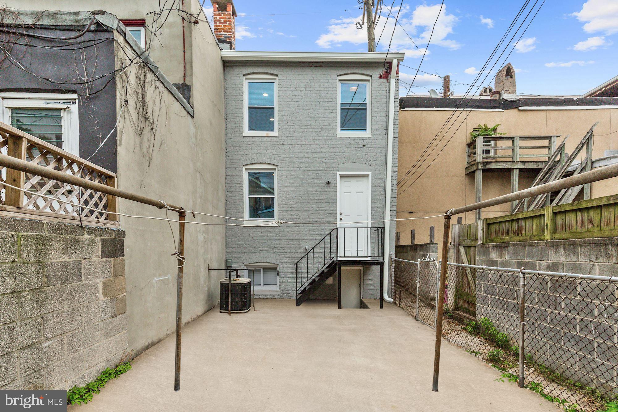 136 South Durham Street Baltimore, MD 21231 - Photo 17 of 20 Exterior