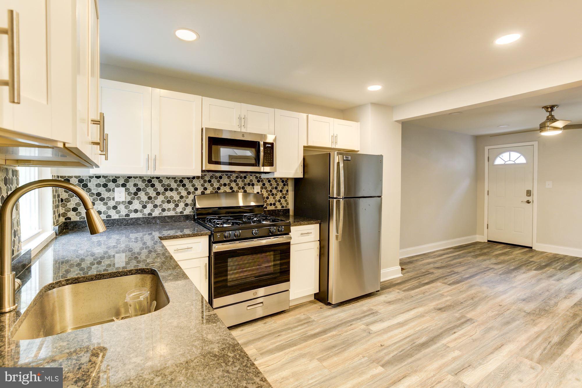 136 South Durham Street Baltimore, MD 21231 - Photo 7 of 20 Kitchen