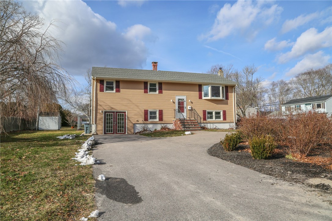 9 Chord Street Westerly, RI 02891 - Photo 2 of 40 Gallery Image 2