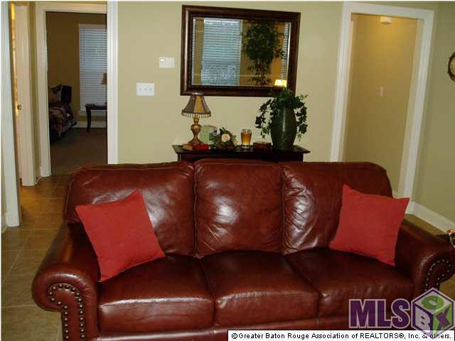 9413 Burbank Drive, Unit C1 Baton Rouge, LA 70810 - Photo 9 of 30