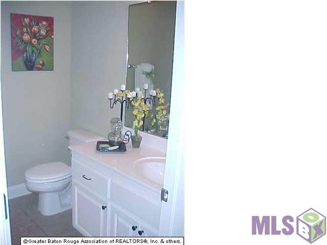 9413 Burbank Drive, Unit C1 Baton Rouge, LA 70810 - Photo 10 of 30