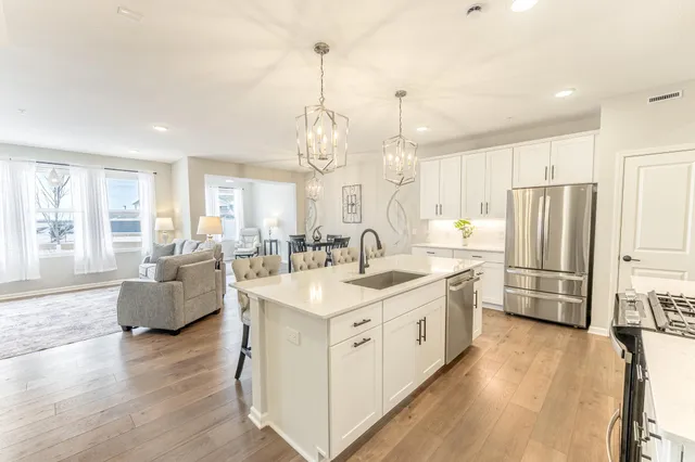 $457,500 | 173 Junco Road North, Lake Elmo, MN 55042