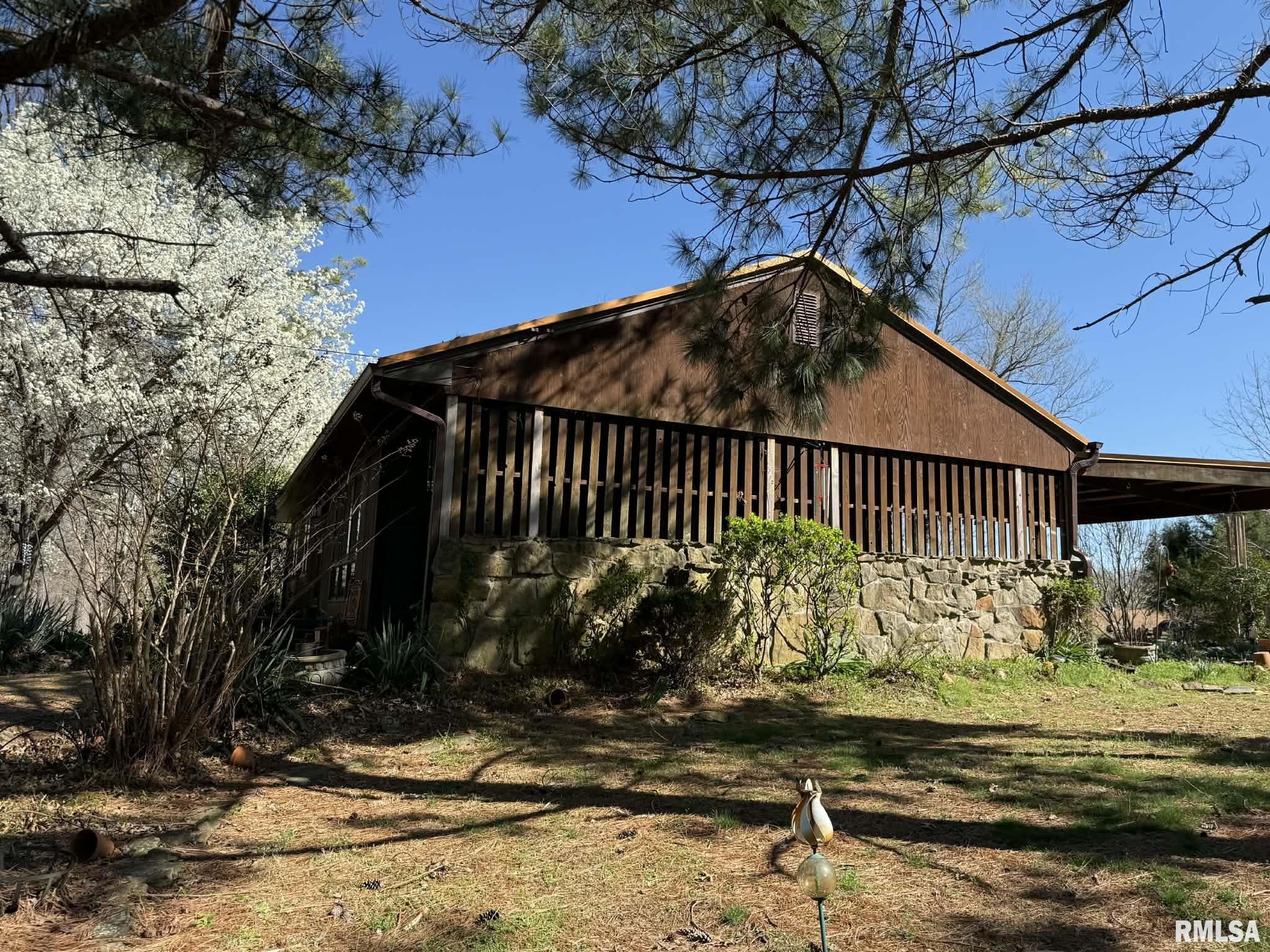 834 East Pleasant Hill Road Carbondale, IL 62902 - Photo 4 of 6