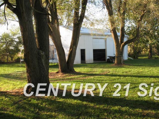 5476 Torrey Road Flint, MI 48507 - Photo 3 of 28