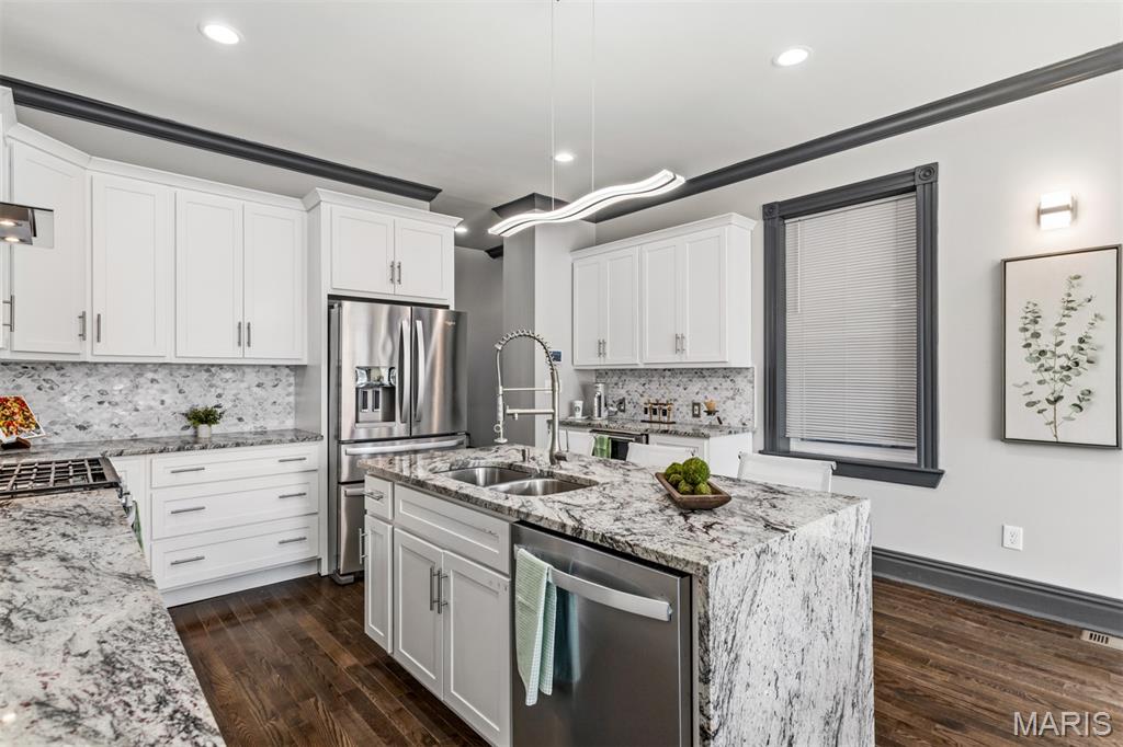 1916 South 12th Street St. Louis, MO 63104 - Photo 13 of 41