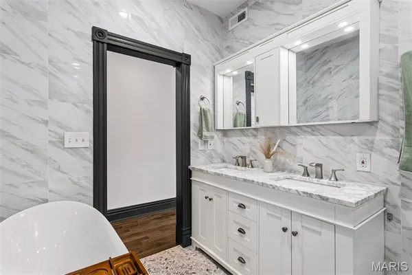 $450,000 | 1916 South 12th Street, St. Louis, MO 63104