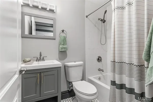 $450,000 | 1916 South 12th Street, St. Louis, MO 63104