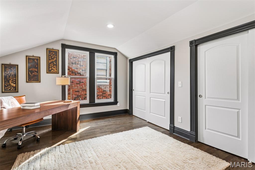1916 South 12th Street St. Louis, MO 63104 - Photo 29 of 41