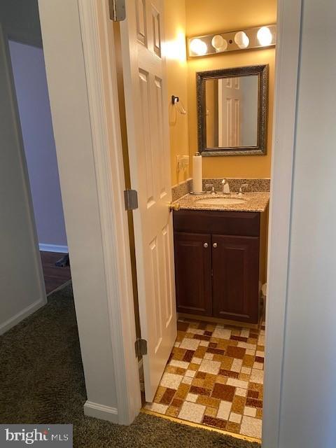 125 Thomas Gantt Road Huntingtown, MD 20639 - Photo 15 of 21 Powder Room