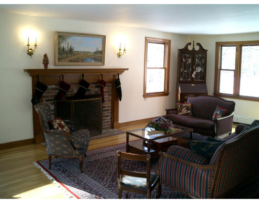 100 Bellows Hill Road Carlisle, MA 01741 - Photo 2 of 11 Gallery Image 2