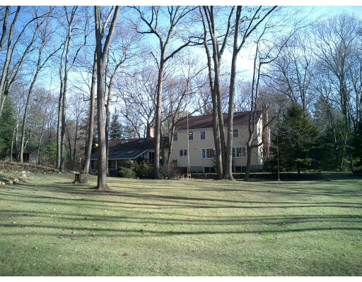 100 Bellows Hill Road Carlisle, MA 01741 - Photo 10 of 11 Gallery Image 10